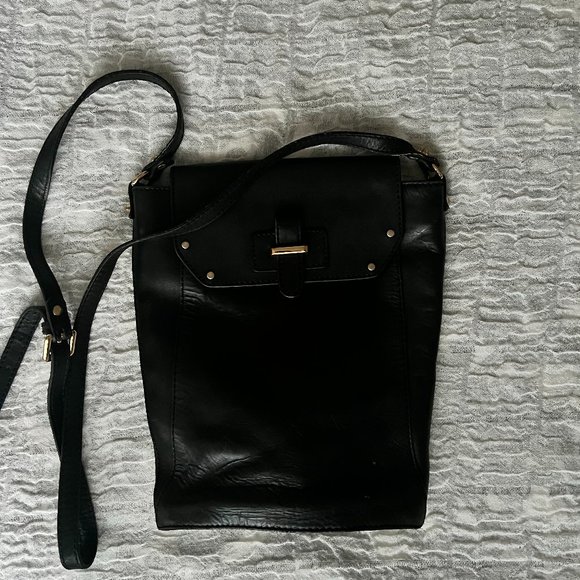 Max & Co Black Leather Crossbody Bag - Picture 1 of 5
